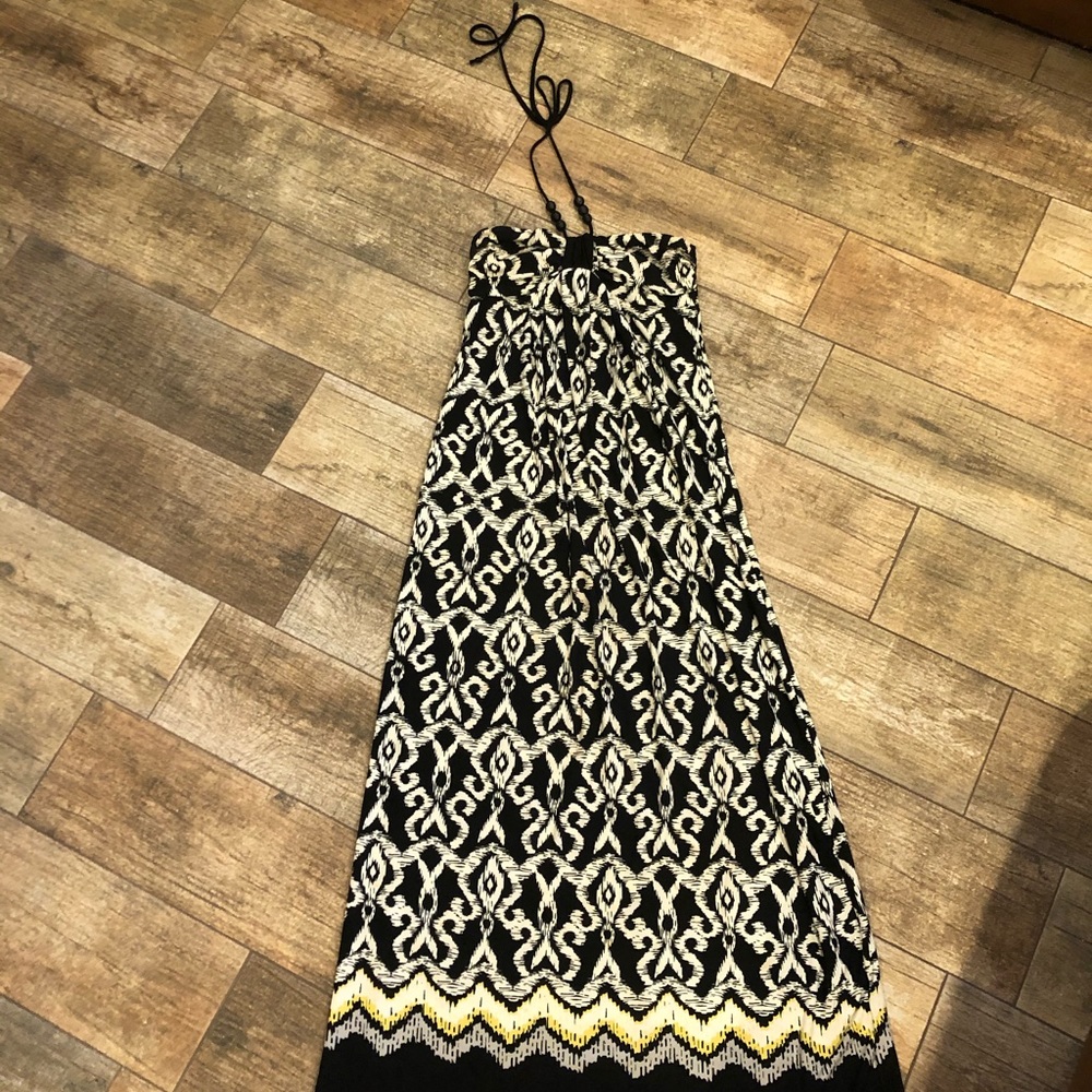 Maxi dress with beaded strap. Center tie halter